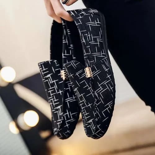 Men's Shoes Loafers Slip-Ons Fashion Sneakers Casual Sports