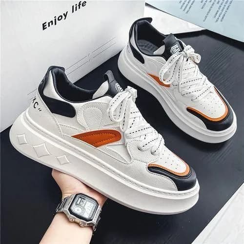 Men's Casual Lace-Up Board Sneakers